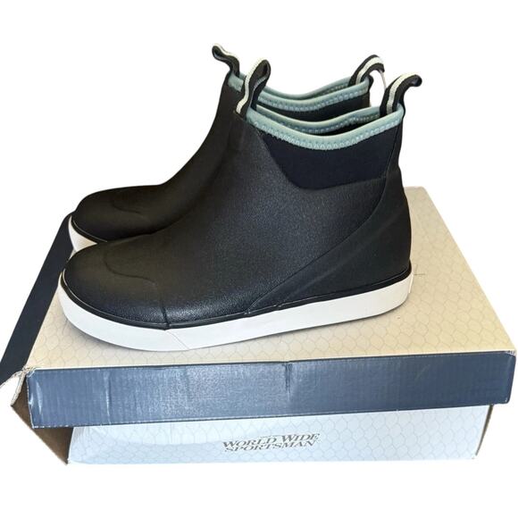 Ladies Deck Boots Sz 6M, Black Waterproof Slip-On w/ Pull Tabs Non-Marking Sole - Picture 9 of 9